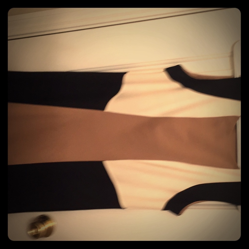 Sleeveless dress